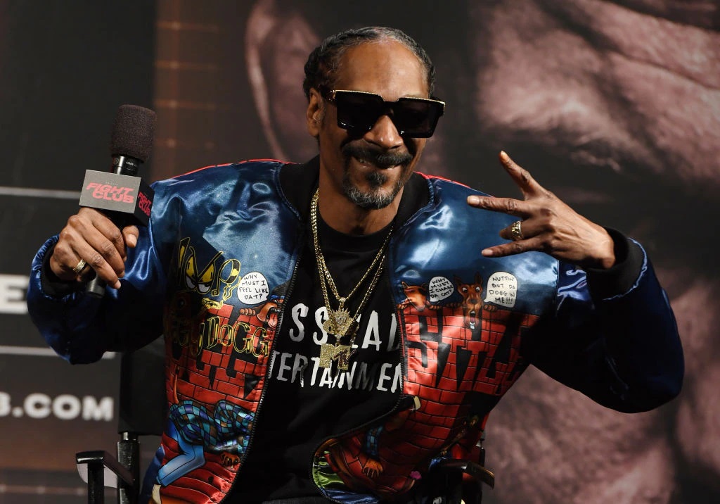 Snoop Dogg-backed company making painkillers from cannabis to list in London