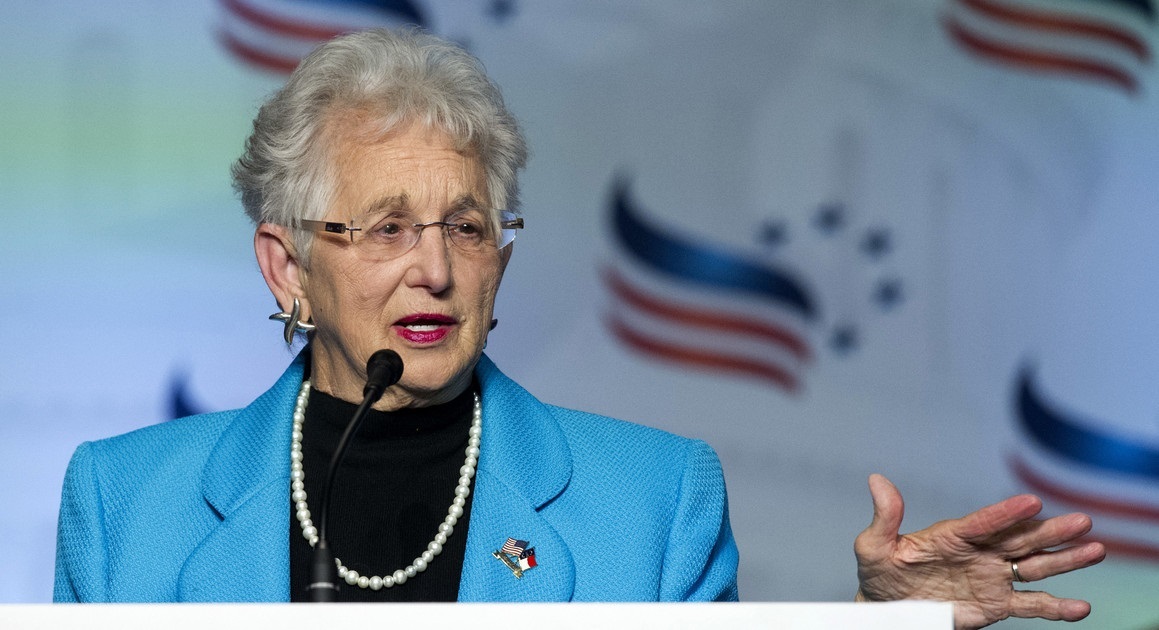 You are currently viewing Report: U.S. Rep. Virginia Foxx Opposes Marijuana Legalization But Invests in Cannabis Stock