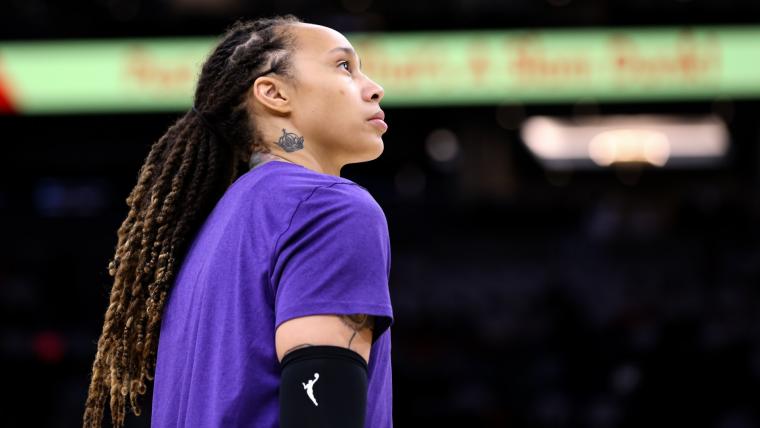 Read more about the article American Basketball Player who had won two gold medals with the U.S. team was Detained for having hash vape oil in her luggage at an airport near Moscow